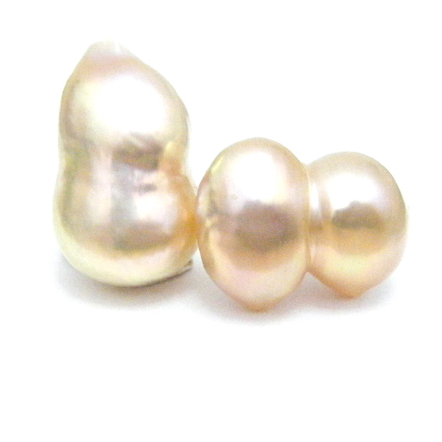 Peach Double Pearl Earrings